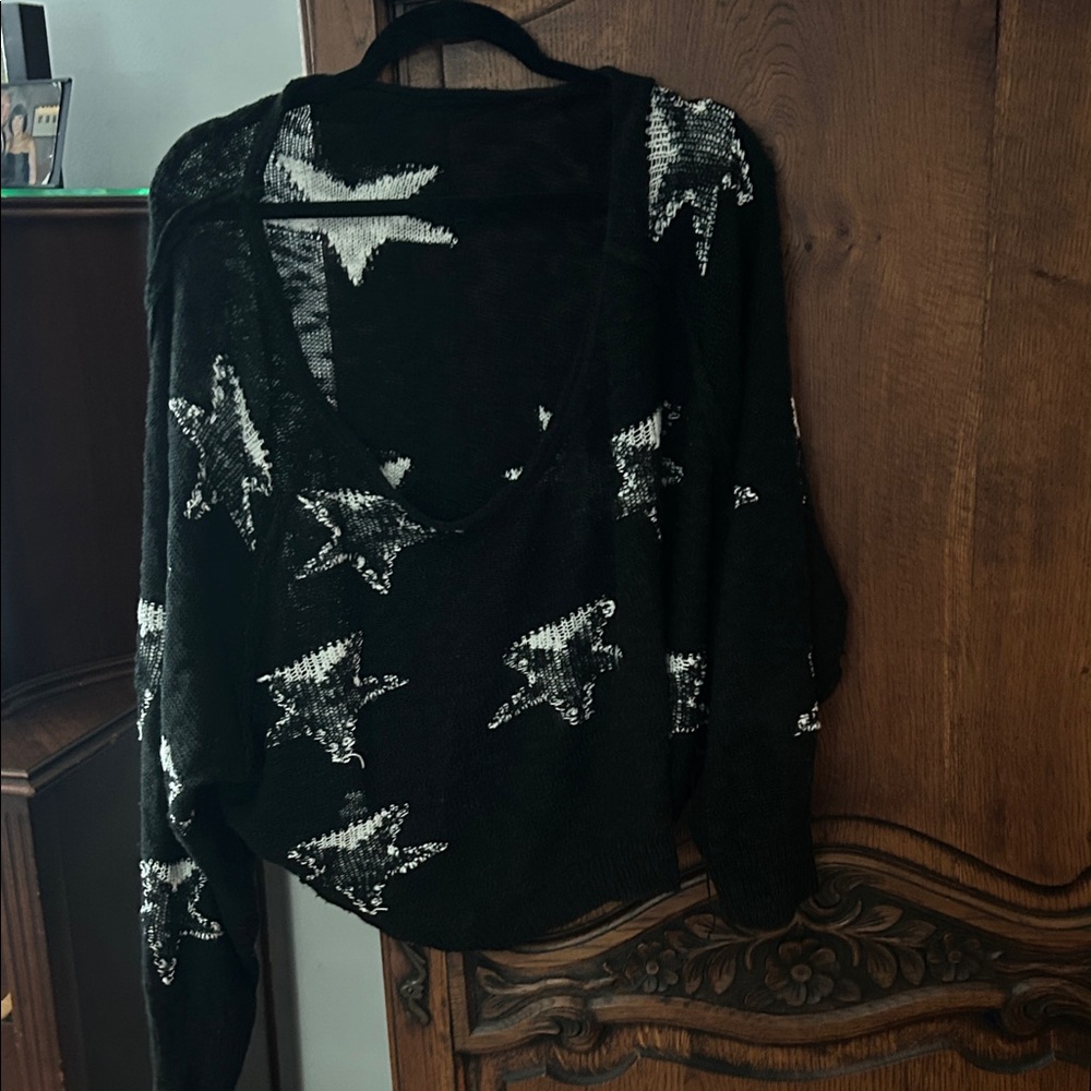 Black and White Star Pattern Sweater